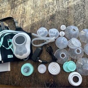 Motif White and Mint Breast Portable hands free Breast Pump with bra Set New